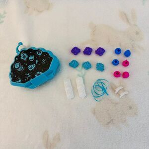 Monster High Spa Day Hair Barrettes Clamshell Compact